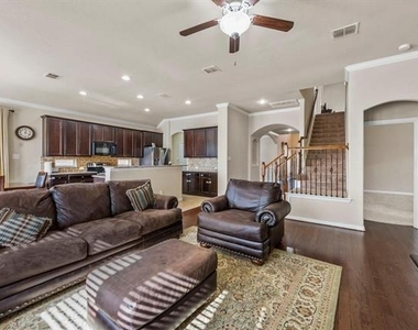 11620 Beach Street - Photo Thumbnail 3
