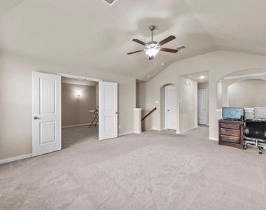 11620 Beach Street - Photo Thumbnail 17