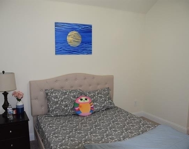414 Parkford Drive - Photo Thumbnail 8