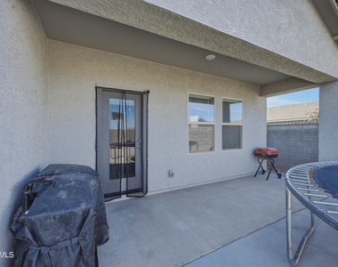 2022 E New Bonnet Lane - Photo Thumbnail 24