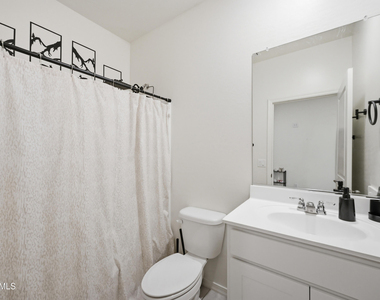 2022 E New Bonnet Lane - Photo Thumbnail 18