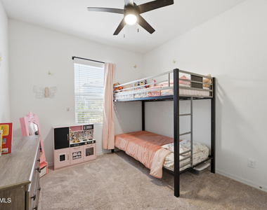 2022 E New Bonnet Lane - Photo Thumbnail 19