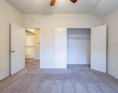 1408 Belaire Drive - Photo Thumbnail 21