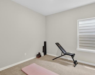 4811 Aldenbury Street - Photo Thumbnail 14