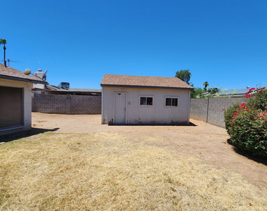 3510 W Andorra Drive - Photo Thumbnail 8