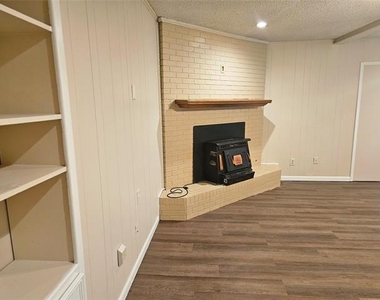 5400 Sayle Street - Photo Thumbnail 1