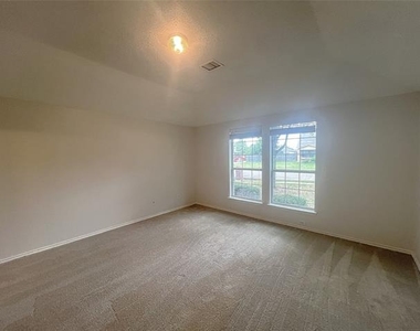 1616 Logan Drive - Photo Thumbnail 18