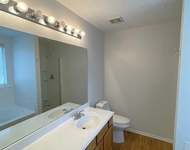 1616 Logan Drive - Photo Thumbnail 23