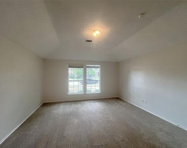 1616 Logan Drive - Photo Thumbnail 20