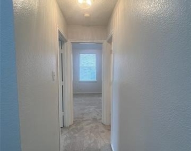 1616 Logan Drive - Photo Thumbnail 17
