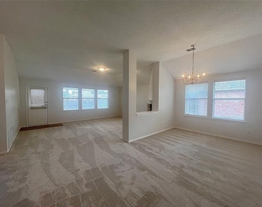 1616 Logan Drive - Photo Thumbnail 5