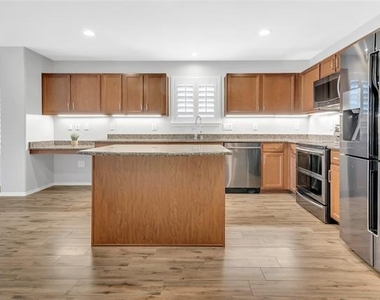16329 Severn Lane - Photo Thumbnail 11