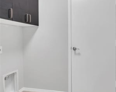 16329 Severn Lane - Photo Thumbnail 26