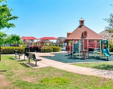 16329 Severn Lane - Photo Thumbnail 32