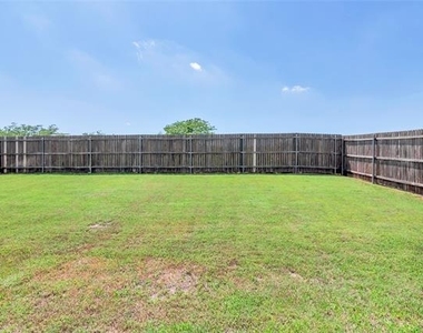 16329 Severn Lane - Photo Thumbnail 27