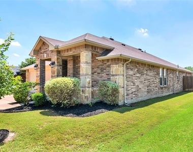 16329 Severn Lane - Photo Thumbnail 2