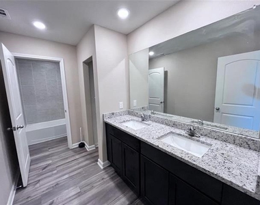 312 Tranquil Lane - Photo Thumbnail 21