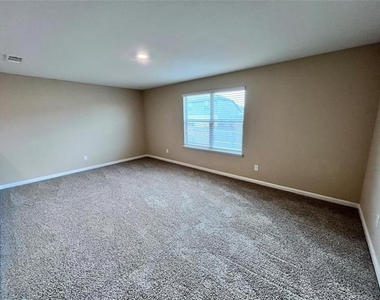 312 Tranquil Lane - Photo Thumbnail 7
