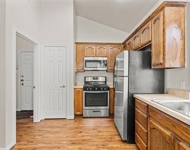 6309 Melanie Drive - Photo Thumbnail 15