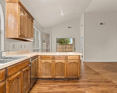 6309 Melanie Drive - Photo Thumbnail 17