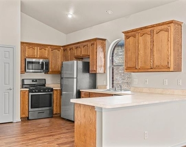6309 Melanie Drive - Photo Thumbnail 12