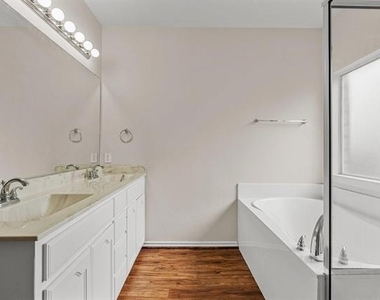 6309 Melanie Drive - Photo Thumbnail 25