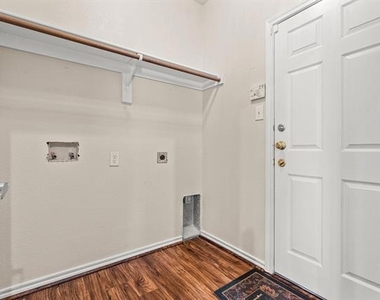6309 Melanie Drive - Photo Thumbnail 18