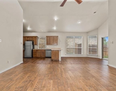 6309 Melanie Drive - Photo Thumbnail 8