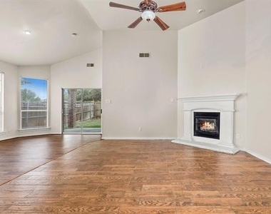 6309 Melanie Drive - Photo Thumbnail 5