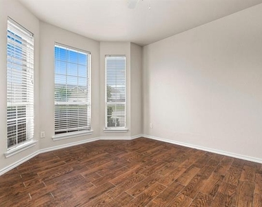 6309 Melanie Drive - Photo Thumbnail 31