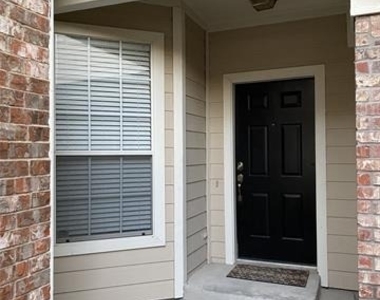 8608 Brunswick Drive - Photo Thumbnail 2