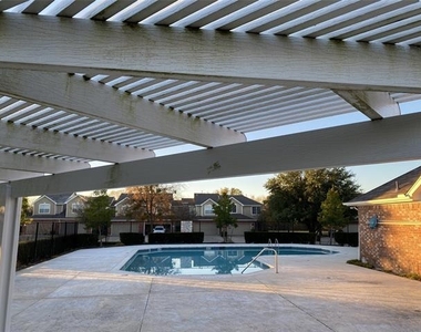8608 Brunswick Drive - Photo Thumbnail 24