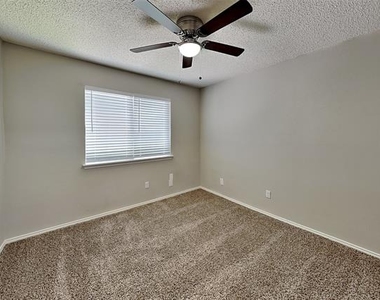 6921 Black Wing Drive - Photo Thumbnail 12