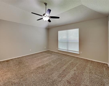 6921 Black Wing Drive - Photo Thumbnail 7
