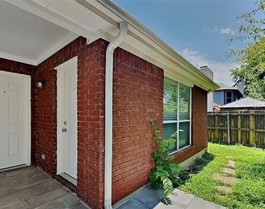 6921 Black Wing Drive - Photo Thumbnail 16