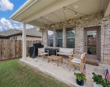 1656 Deerpath Drive - Photo Thumbnail 20