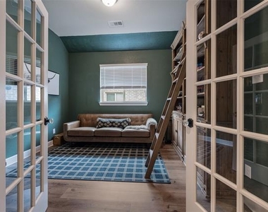 1656 Deerpath Drive - Photo Thumbnail 9