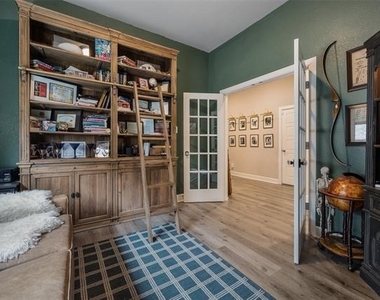 1656 Deerpath Drive - Photo Thumbnail 10