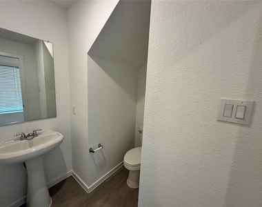 829 Sandhill Crane Lane - Photo Thumbnail 13