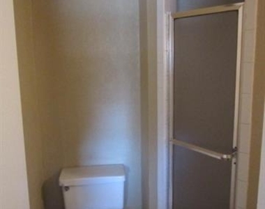 5333 Benbrook Street - Photo Thumbnail 7