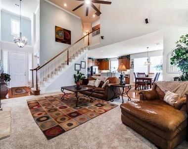 4717 Largo Drive - Photo Thumbnail 10
