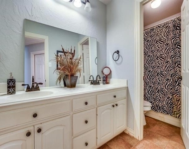 4717 Largo Drive - Photo Thumbnail 17
