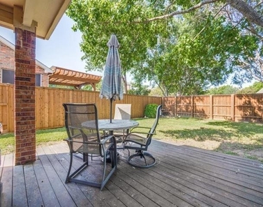4717 Largo Drive - Photo Thumbnail 26