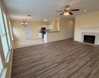 2108 Northridge Drive - Photo Thumbnail 11