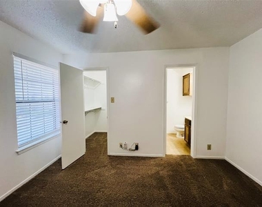 929 W Hickory Street - Photo Thumbnail 14