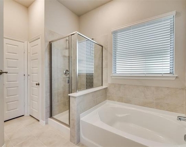 1127 Mesa Street - Photo Thumbnail 12