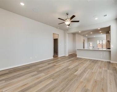 1127 Mesa Street - Photo Thumbnail 2