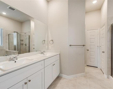 1127 Mesa Street - Photo Thumbnail 11