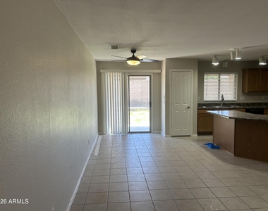 16112 N 138th Drive - Photo Thumbnail 3