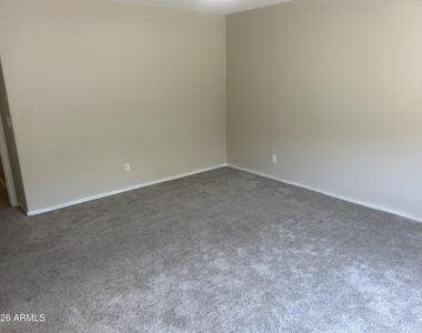 16112 N 138th Drive - Photo Thumbnail 13